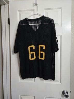 ROMWE Black Knit Pullover with Yellow Accents